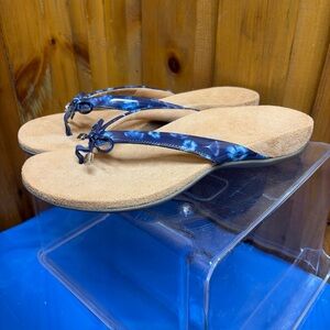 Vionic Bella Flip Flops Women's Size 9.5 Floral Print Arch Support Thong Sandals